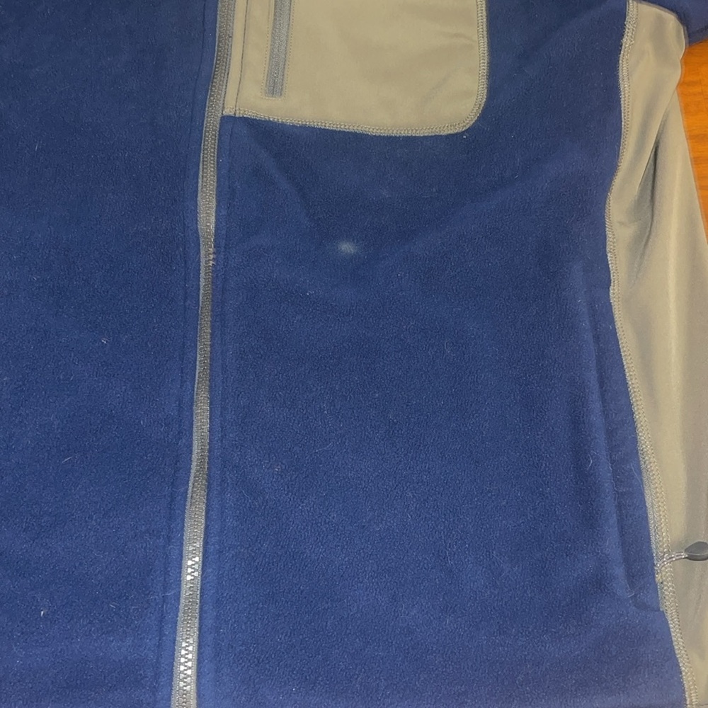 Vineyard Vines men’s fleece long sleeve zip up jacket. Medium. Blue and gray - Picture 8 of 10